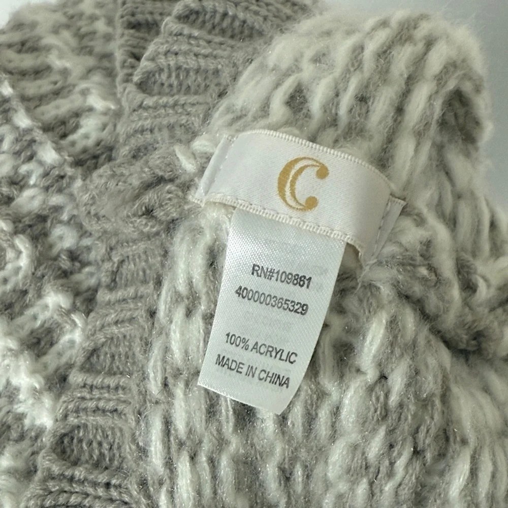 Cozy Gray Cowl Neck Scarf‎